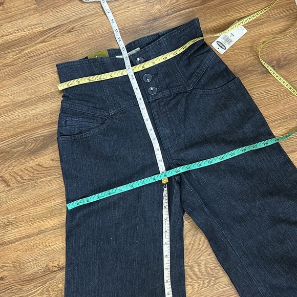 Old Navy dramatic flared jeans vintage dead stock brand new with tags perfect - Picture 12 of 14